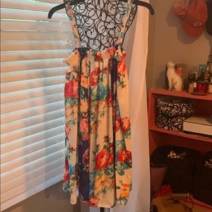 Floral sleeveless top